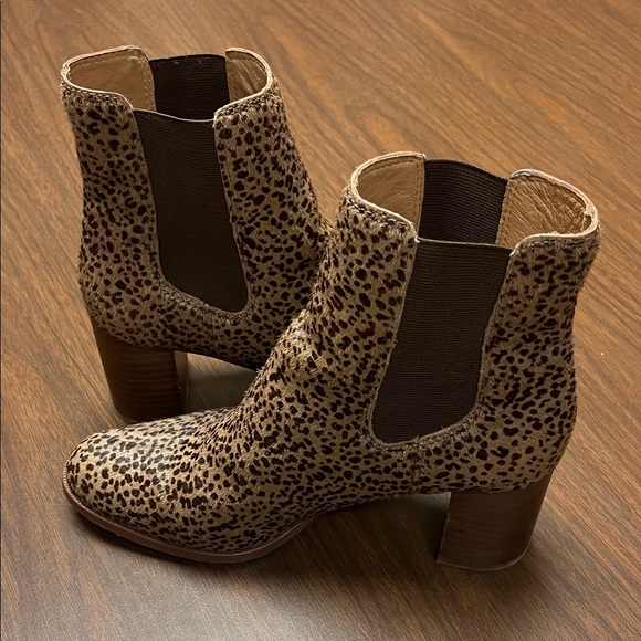 Madewell Laura Chelsea boots leopard print calf hair, size 8 1/2 - Picture 8 of 9